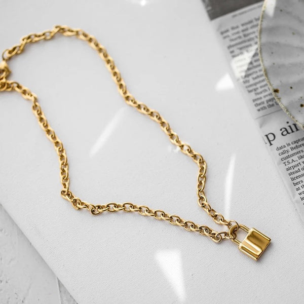 Chunky Lock Chain