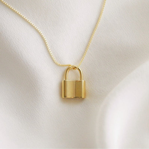 Small lock Chain Necklace